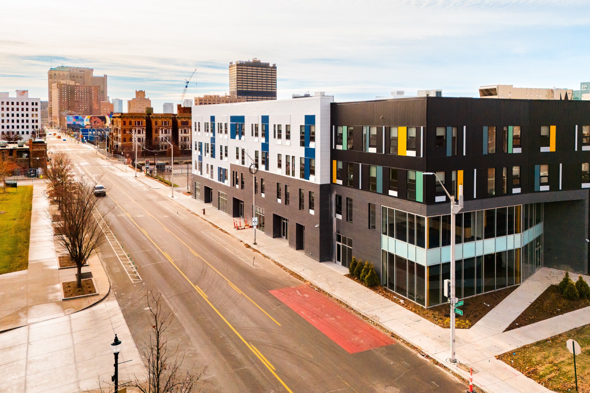 2627 Cass Ave, Detroit, MI à louer Photo principale- Image 1 de 13