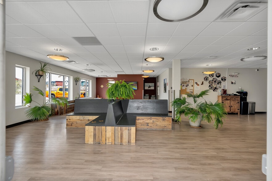 2000 W South Boulder Rd, Lafayette, CO for sale - Interior Photo - Image 3 of 12