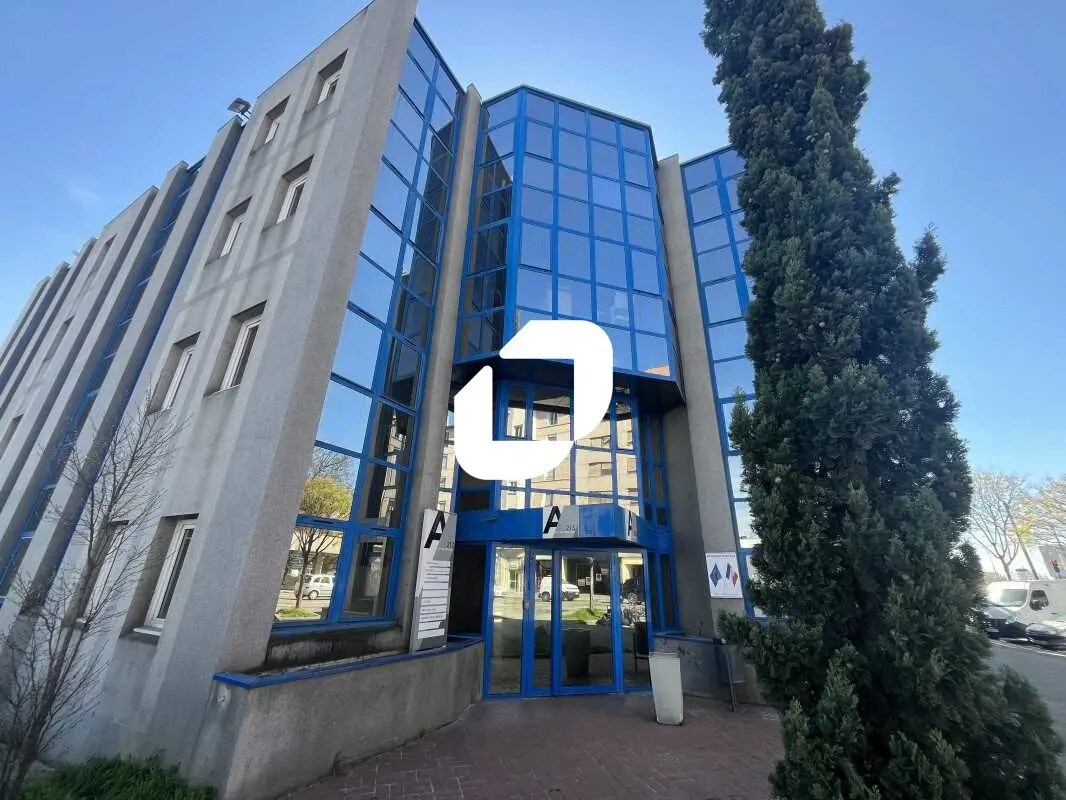 Rue De Gerland, Lyon for lease Building Photo- Image 1 of 16