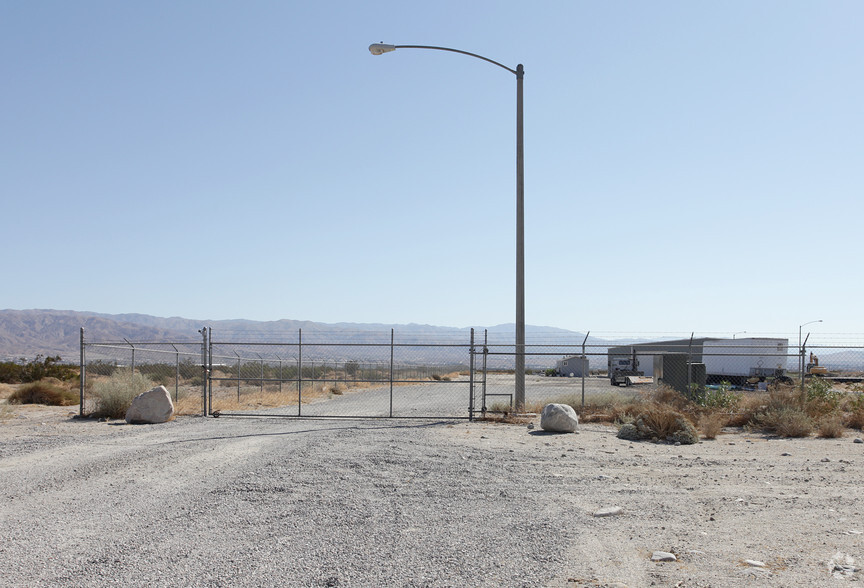 15110 Indian Canyon Ave, North Palm Springs, CA for sale - Primary Photo - Image 1 of 1