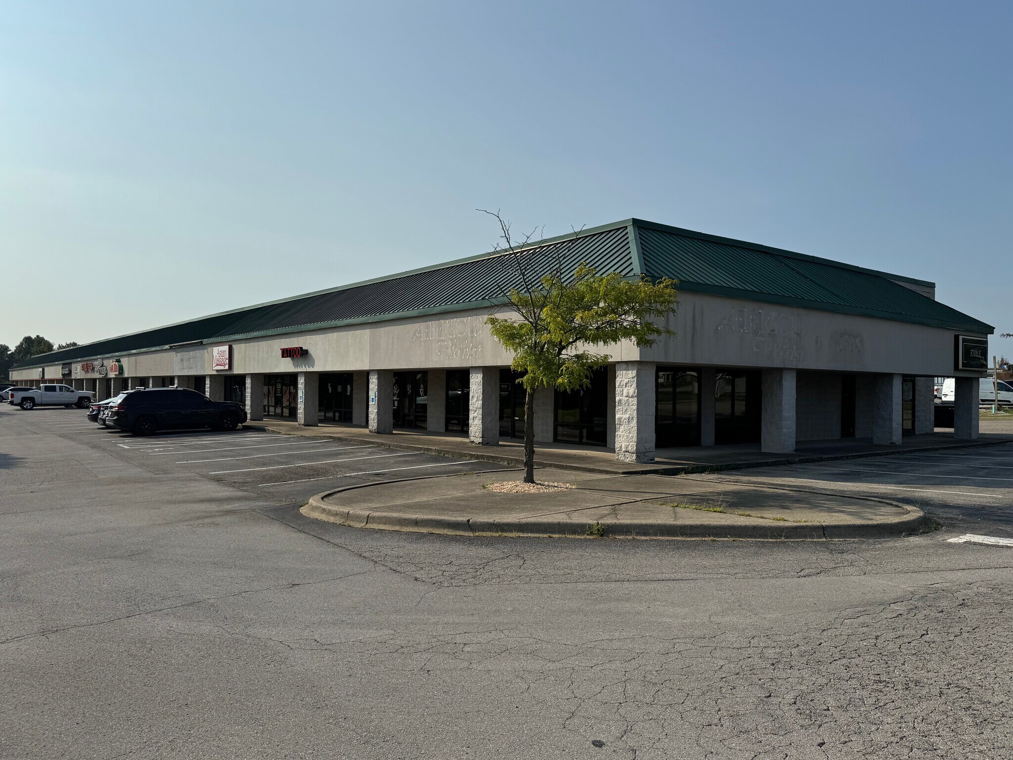 7414 Highway 311, Sellersburg, IN for lease Primary Photo- Image 1 of 11