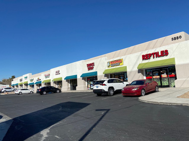 3380 E Russell Rd, Las Vegas, NV for lease - Building Photo - Image 1 of 5