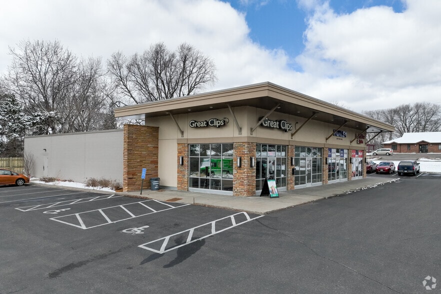 1789 N Lexington Ave, Roseville, MN for lease - Primary Photo - Image 1 of 6
