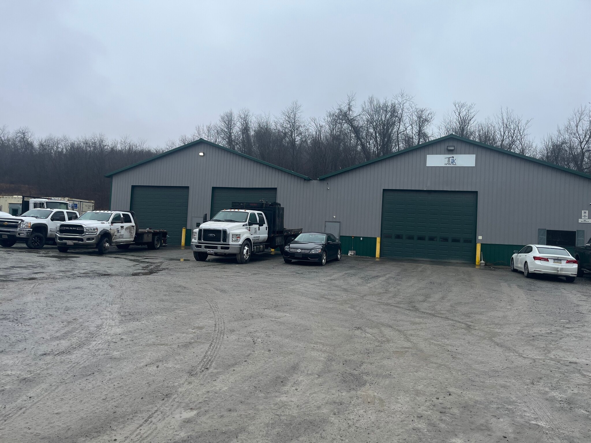 2807 W Chestnut St, Washington, PA for lease Primary Photo- Image 1 of 11