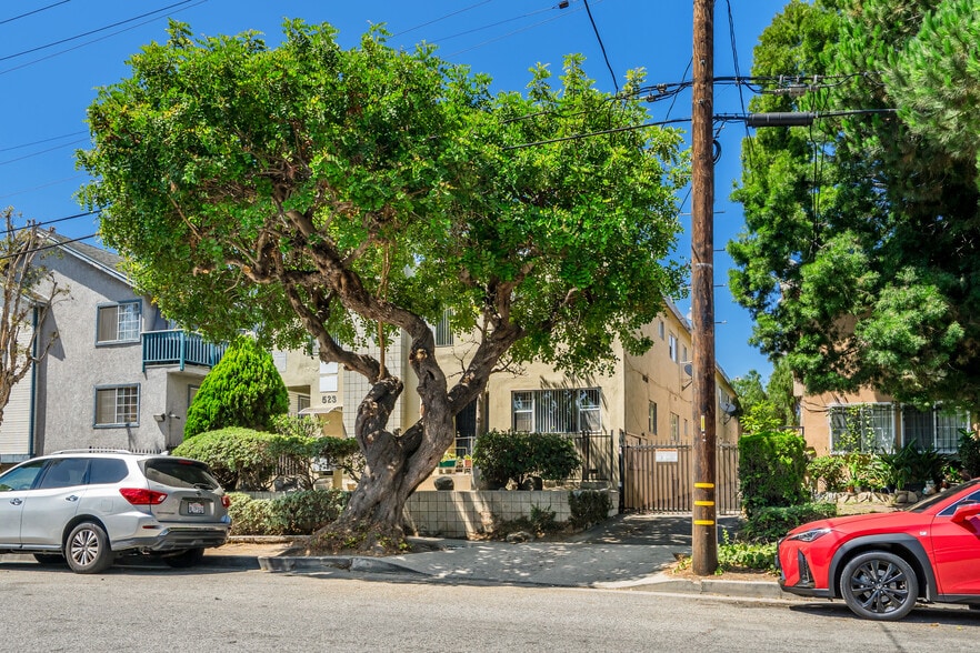 523 E Hazel St, Inglewood, CA for sale - Building Photo - Image 2 of 17