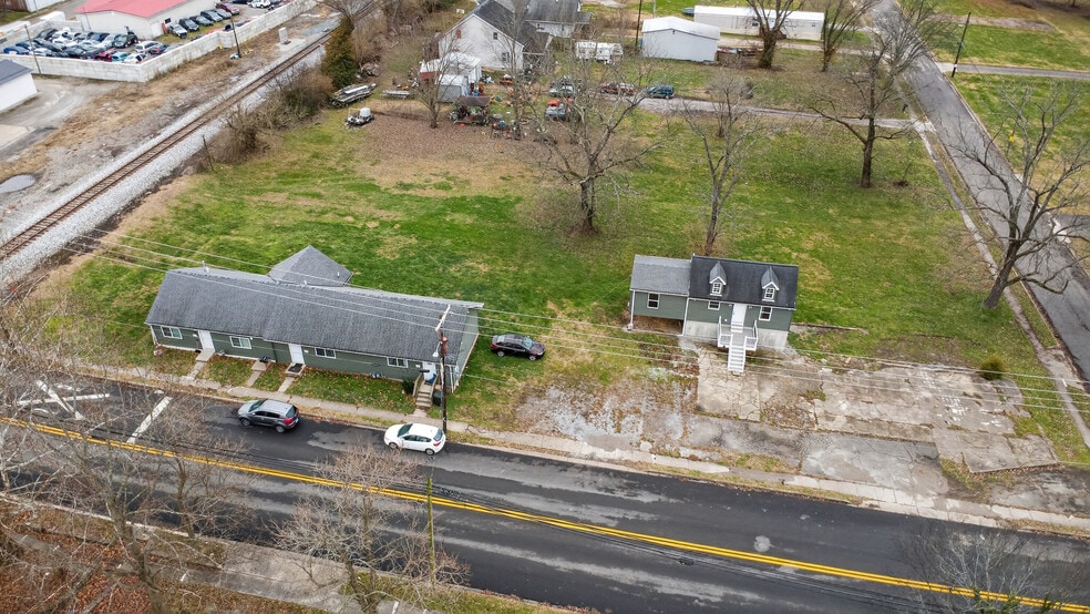 502-611 W Shelby St, Falmouth, KY for sale - Building Photo - Image 3 of 12
