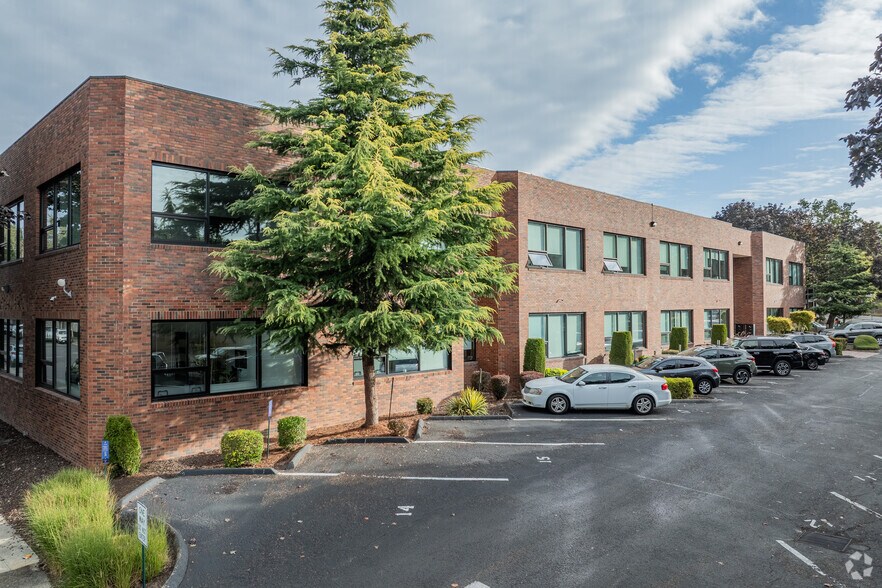 975 SE Sandy Blvd, Portland, OR à louer - Photo du bâtiment - Image 2 de 4