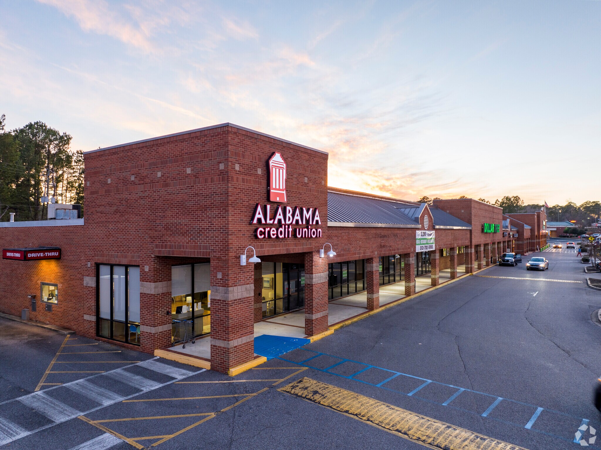 2653 Valleydale Rd, Birmingham, AL for lease Primary Photo- Image 1 of 8