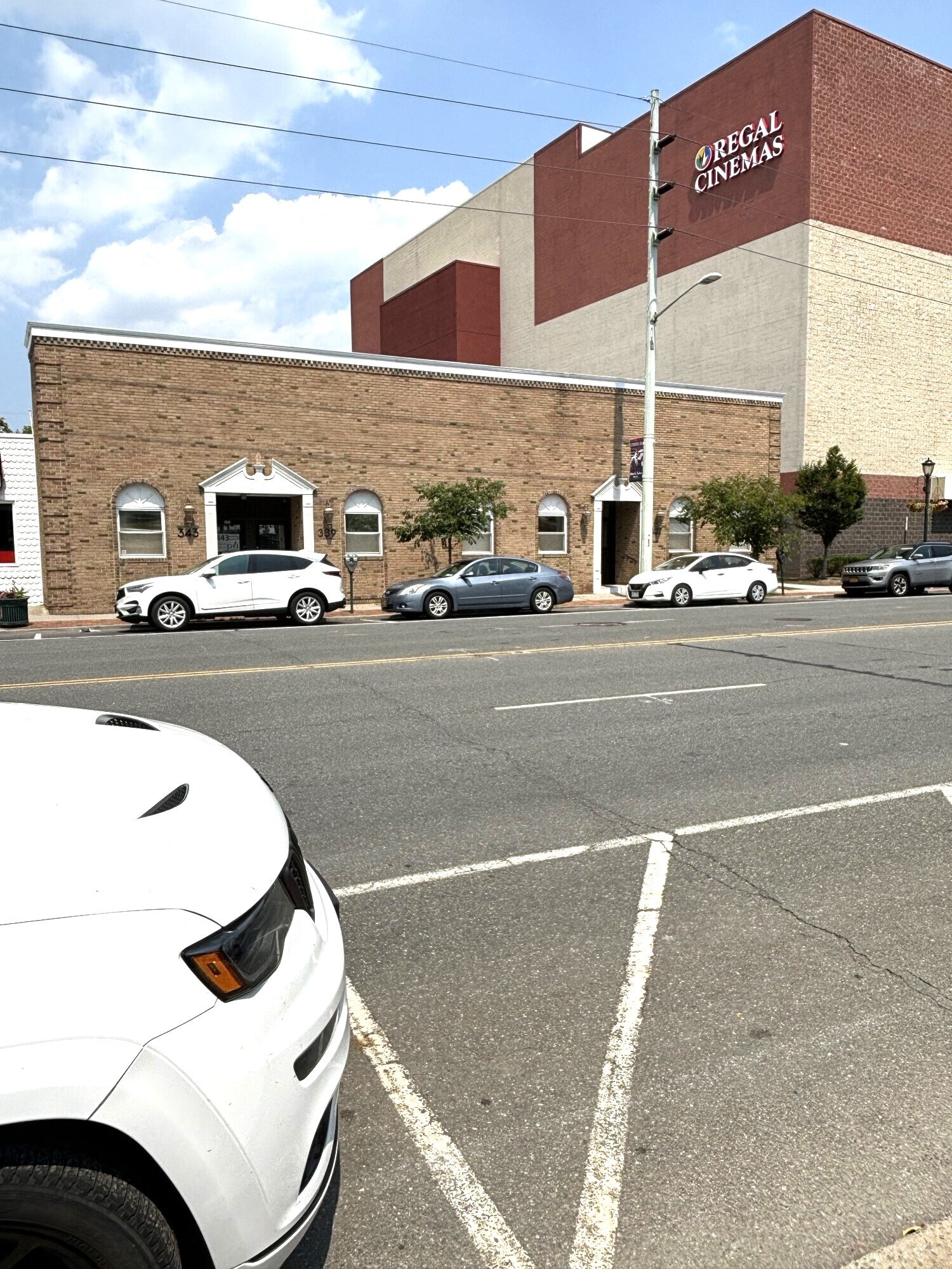 337-343 Merrick Rd, Lynbrook, NY à louer Photo du bâtiment- Image 1 de 4