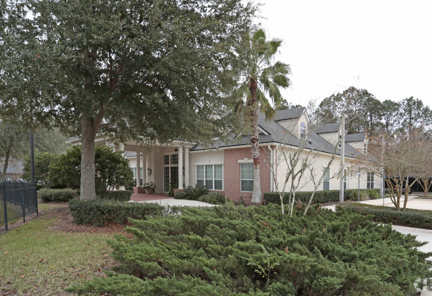 11246 Alumni Way, Jacksonville, FL à louer - Photo principale - Image 1 de 26