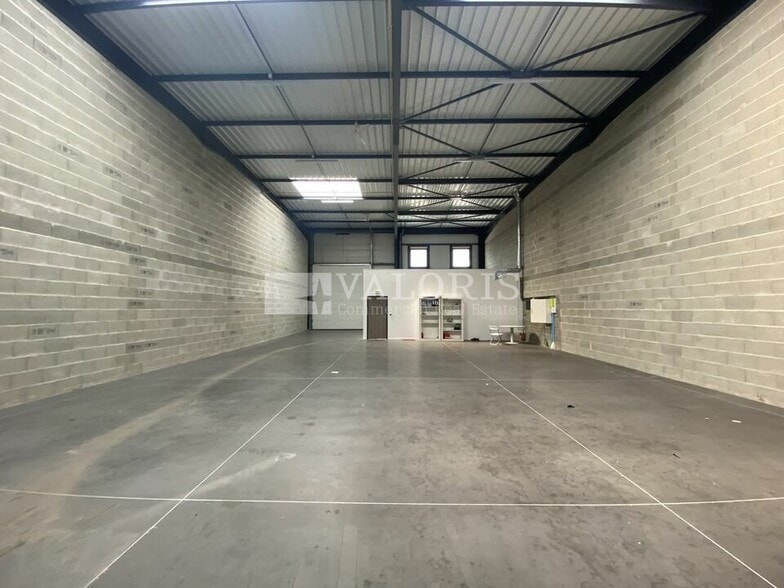 155 Route De Grenoble, Saint-Priest for lease - Building Photo - Image 2 of 7