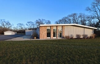 More details for 13019 N 2nd St, Roscoe, IL - Flex for Sale