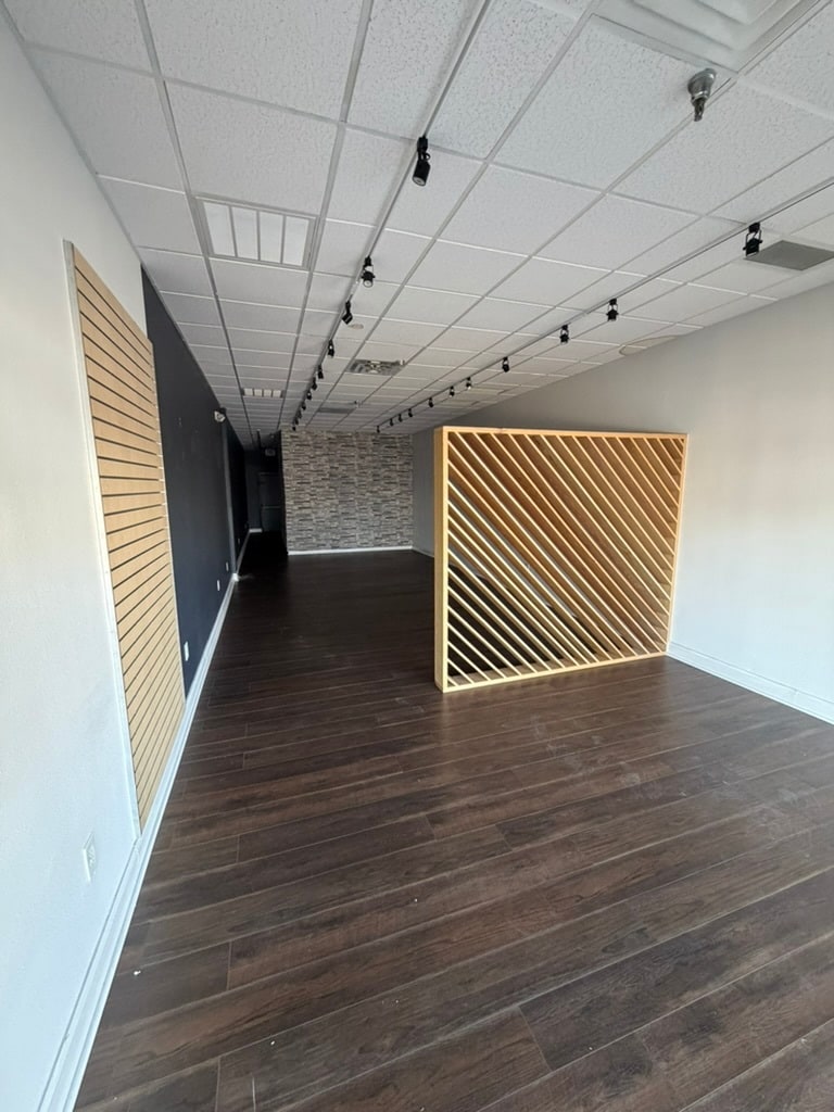 35104 US Highway 19 N, Palm Harbor, FL for lease Interior Photo- Image 1 of 3