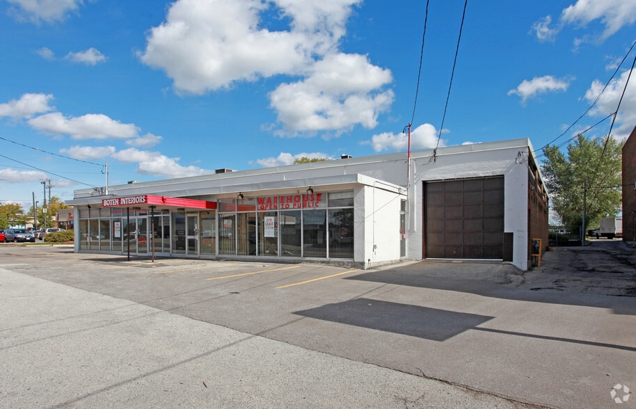 1211-1213 Caledonia Rd, Toronto, ON for lease - Building Photo - Image 3 of 9