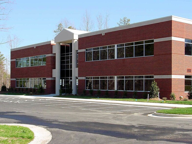 351 Wellesley Trade Ln, Cary, NC à louer - Autre - Image 2 de 7