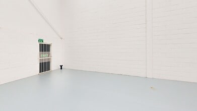 167 Hermitage Rd, London for lease Matterport 3D Scan- Image 1 of 15