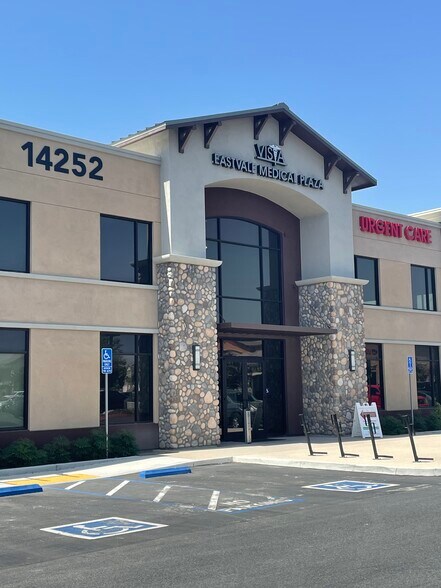 14252 Schleisman Rd, Eastvale, CA à louer - Photo du bâtiment - Image 2 de 10