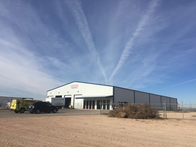 Plus de détails pour 12110 W 191 Hwy, Midland, TX - Industriel à louer
