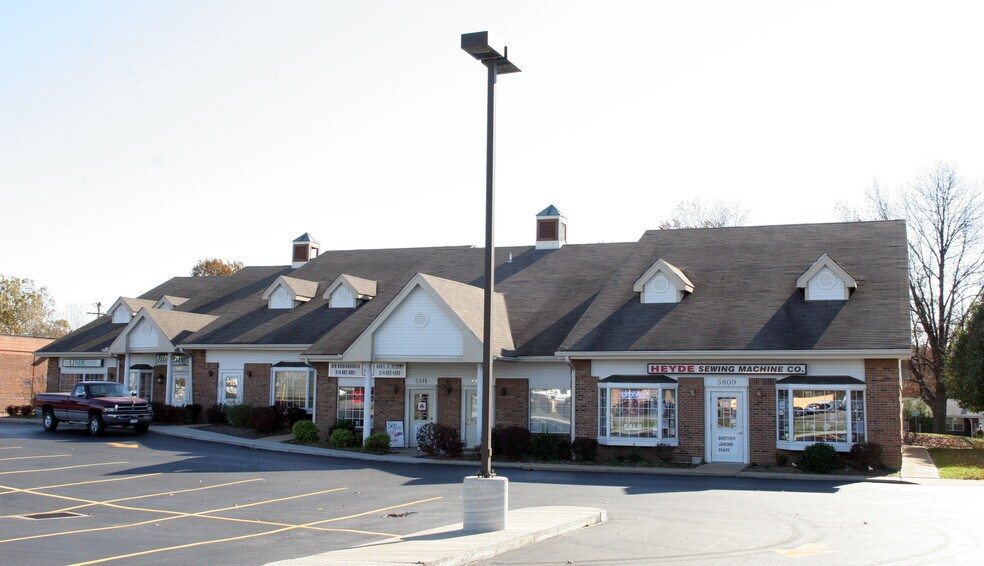 5809-5819 S Lindbergh Blvd, Saint Louis, MO à louer - Photo du bâtiment - Image 2 de 2