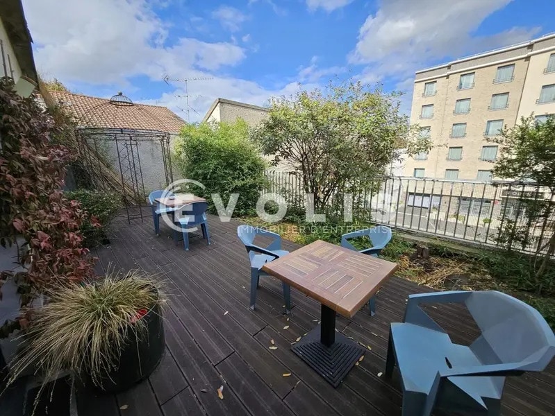 Office in Ivry-sur-Seine for sale Building Photo- Image 1 of 26
