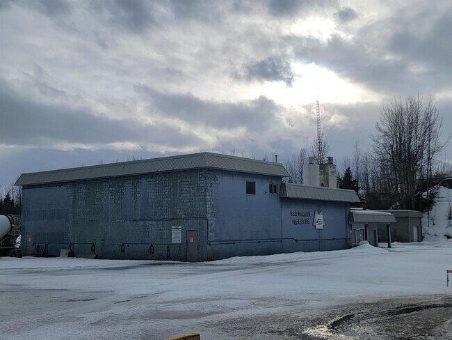 More details for 701 Mill Rd, Mackenzie, BC - Industrial for Sale