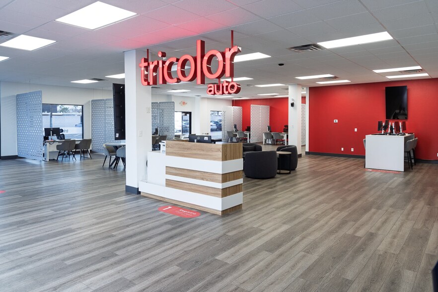 3105 E Sahara Ave, Las Vegas, NV for lease - Building Photo - Image 2 of 45