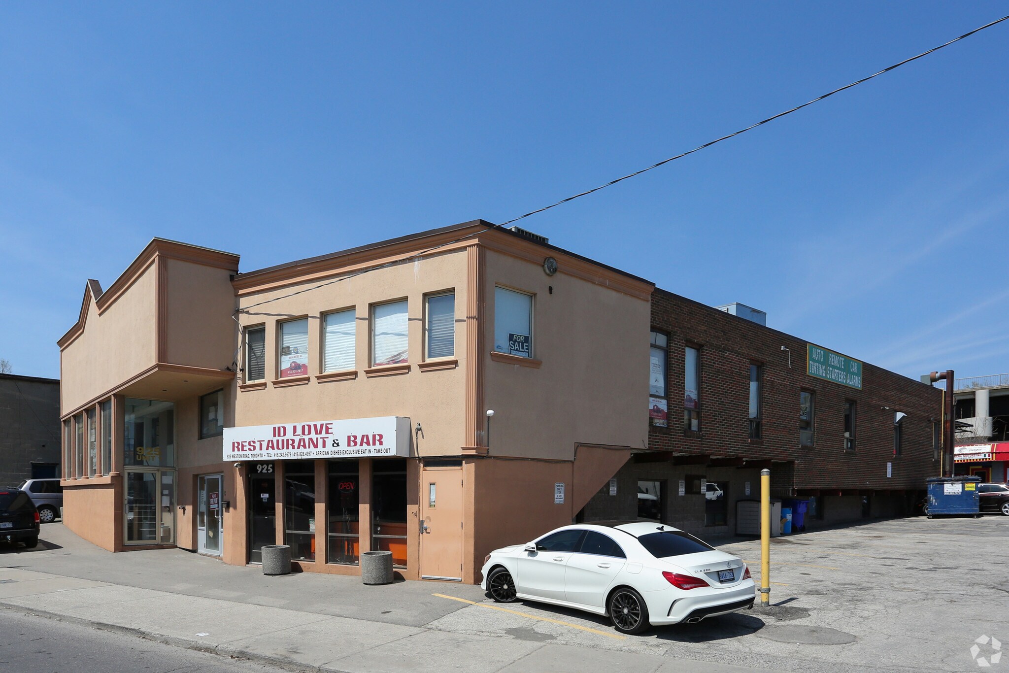 925 Weston Rd, Toronto, ON for sale Primary Photo- Image 1 of 1