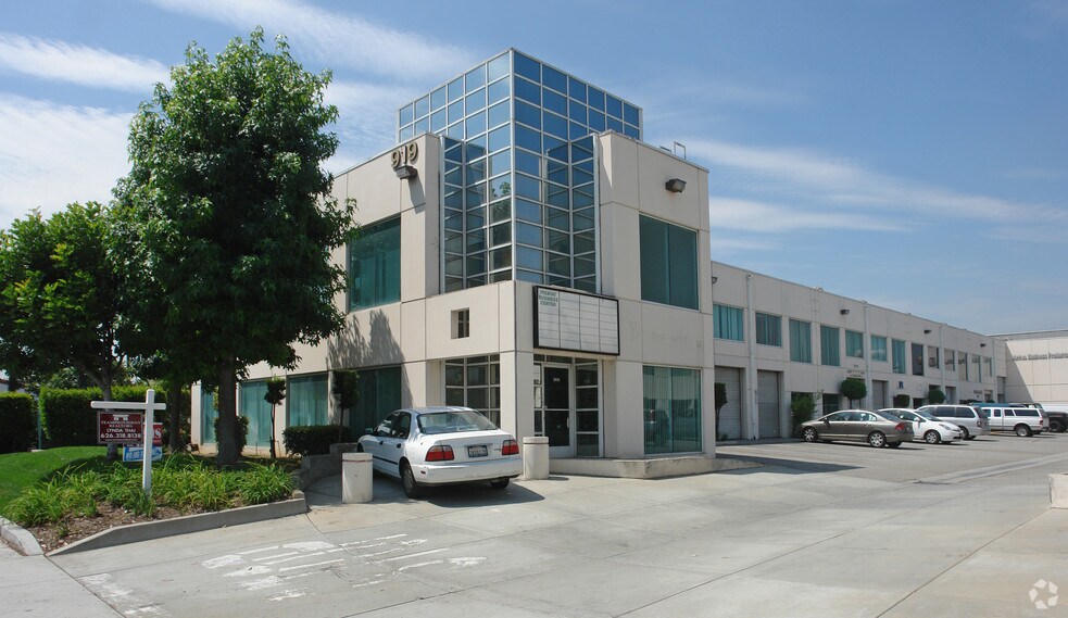 919 S Fremont Ave, Alhambra, CA à vendre - Photo du bâtiment - Image 2 de 46