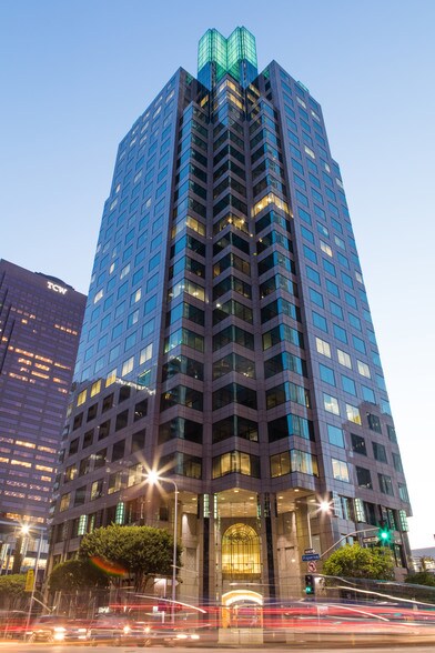 801 S Figueroa St, Los Angeles, CA à louer - Photo du bâtiment - Image 3 de 7