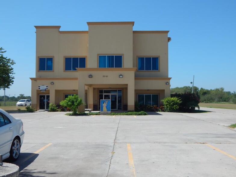 3701 W Business 83, Harlingen, TX for sale - Primary Photo - Image 1 of 32