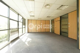 More details for 117 Allée Des Parcs, Saint-Priest - Office for Lease