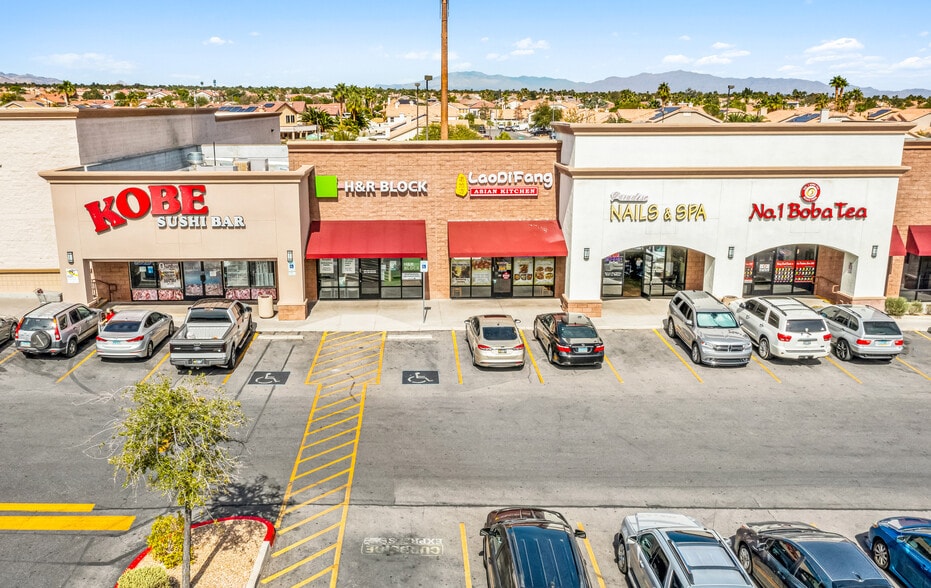 9340-9360 W Flamingo Rd, Las Vegas, NV for lease - Building Photo - Image 3 of 19