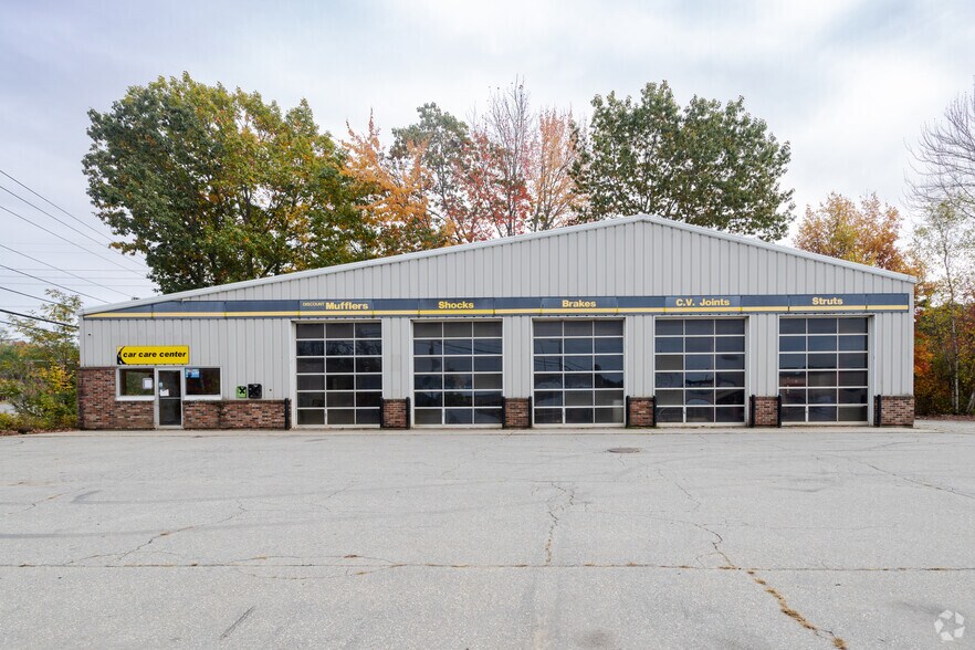 6 Topsham Fair Mall Rd, Topsham, ME à vendre - Photo du bâtiment - Image 2 de 2