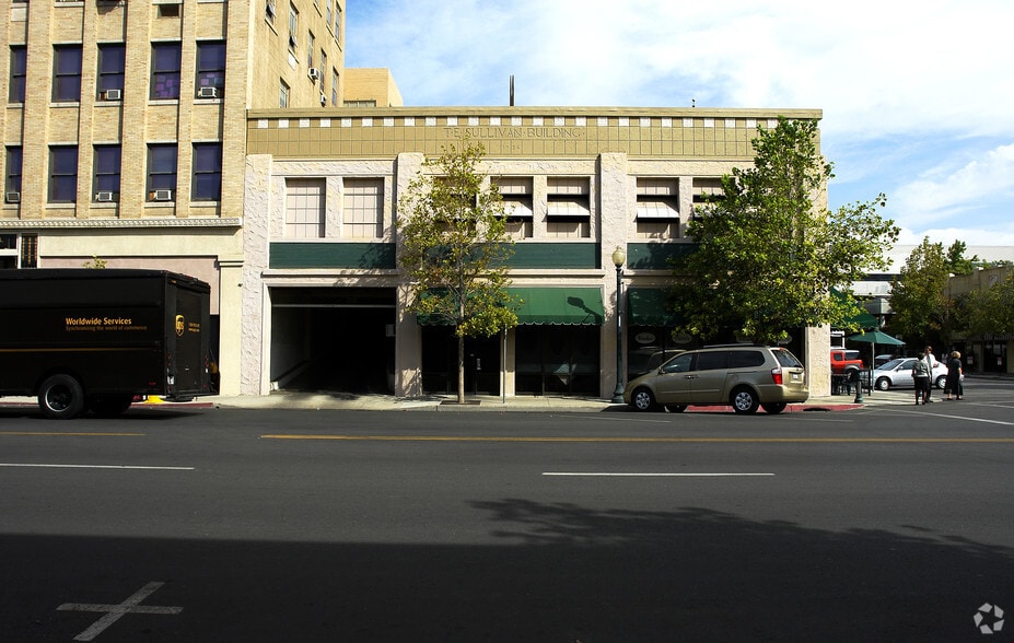 Haberfelde Building portfolio of 3 properties for sale on LoopNet.ca - Building Photo - Image 3 of 7