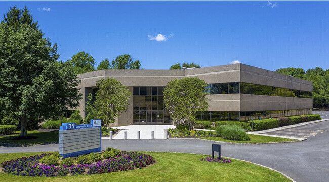 More details for 35 Corporate Dr, Trumbull, CT - Office/Medical for Lease