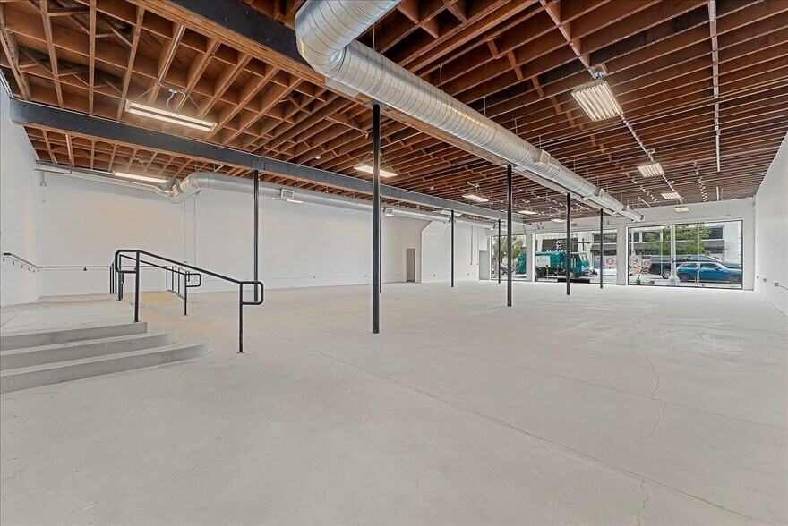 176 N La Brea Ave, Los Angeles, CA à vendre - Photo du bâtiment - Image 2 de 28