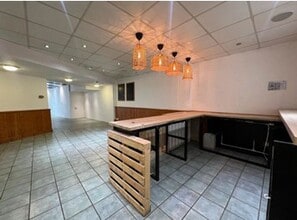 1-18 Church Arcade, Bedford for lease Interior Photo- Image 2 of 3