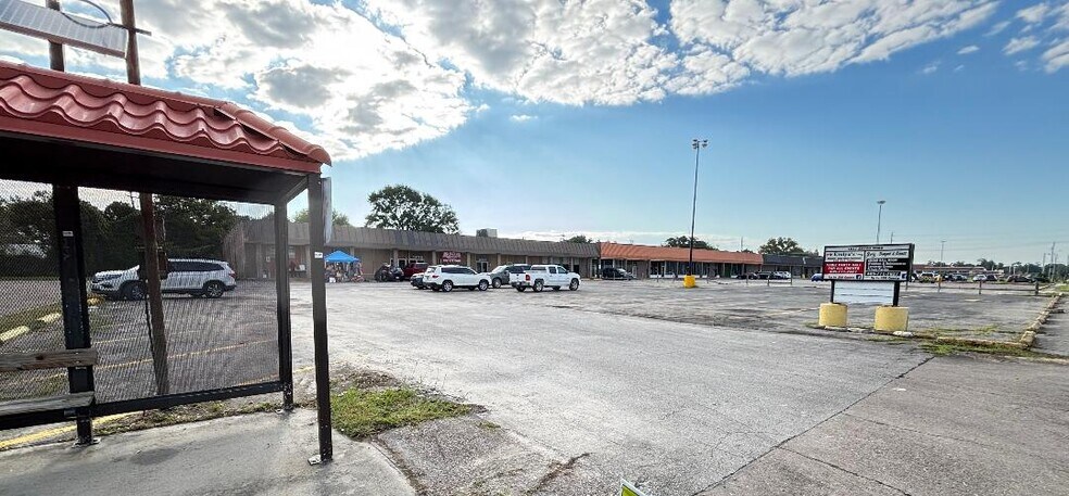 1017 Bayou Rd, La Marque, TX à vendre - Photo du bâtiment - Image 2 de 17