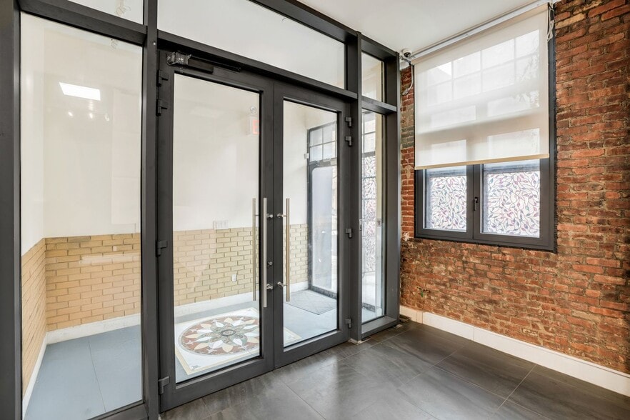 535 DeKalb Ave, Brooklyn, NY for lease - Interior Photo - Image 3 of 16