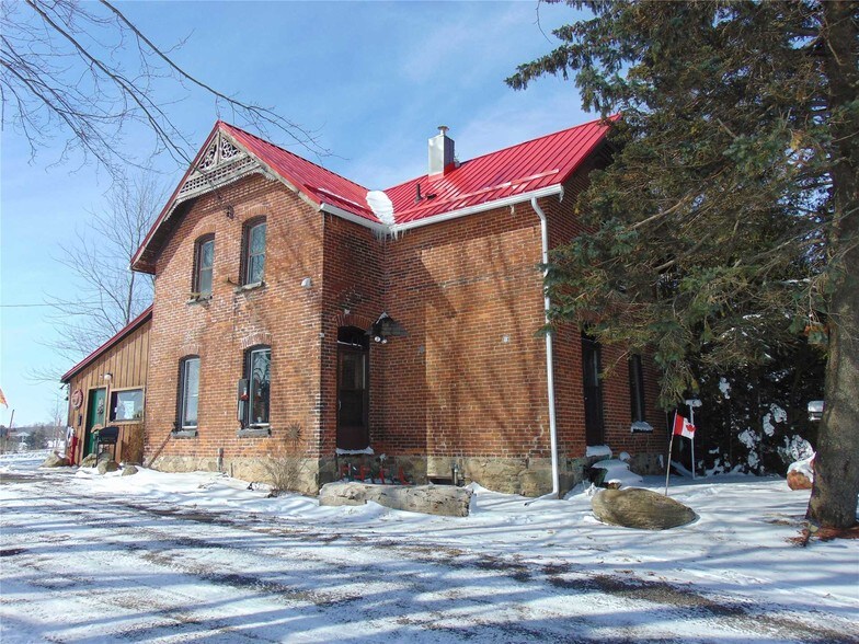 537042 Main St, Melancthon, ON à vendre - Photo du bâtiment - Image 3 de 6