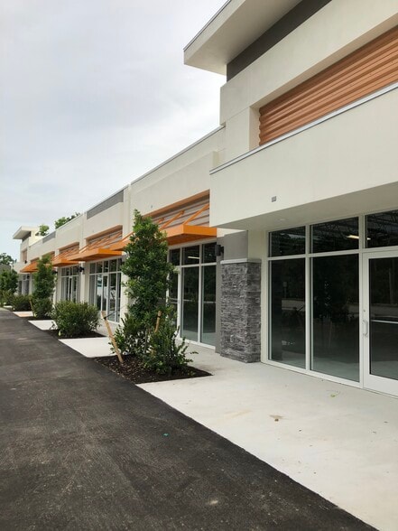 1243-1306 Santa Barbara Blvd, Cape Coral, FL for lease - Building Photo - Image 1 of 7