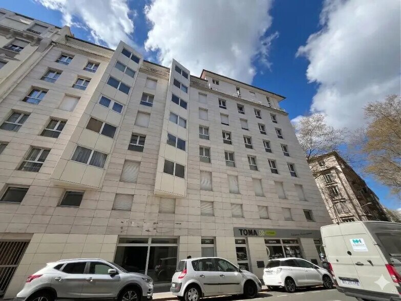 268 Rue De Créqui, Lyon à vendre - Photo du bâtiment - Image 2 de 11
