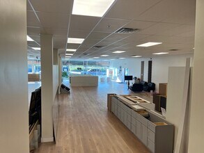 380 Whitney Rd, Spartanburg, SC for lease Interior Photo- Image 2 of 3