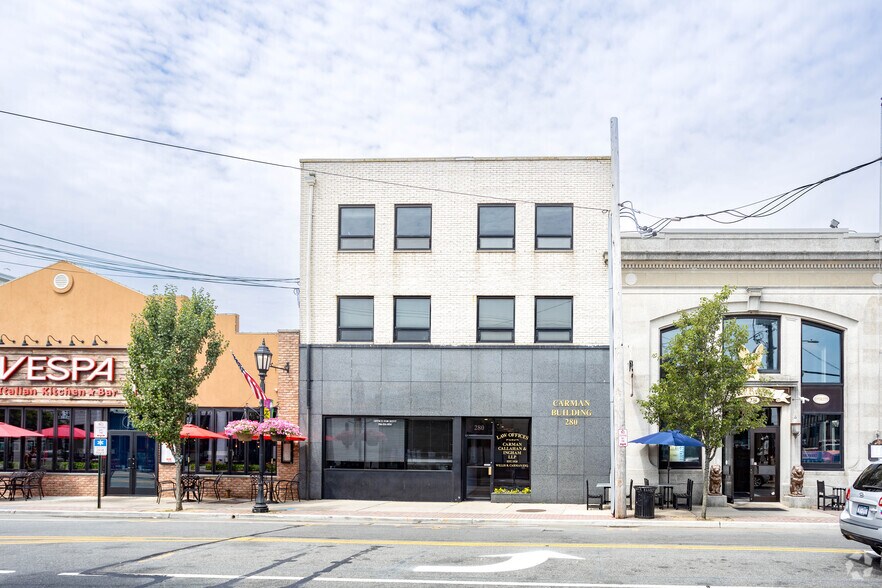 280 Main St, Farmingdale, NY à louer - Photo du bâtiment - Image 3 de 5