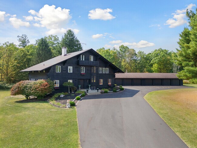 Plus de détails pour 550 Warner rd, Vienna, OH - Spécialité à vendre