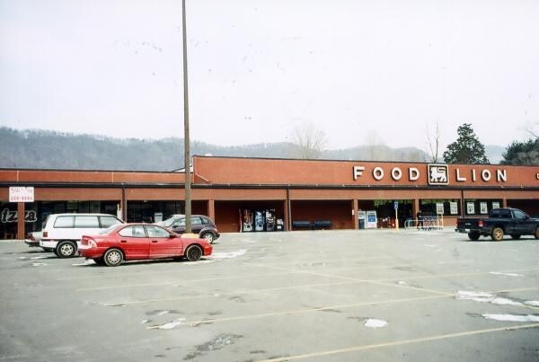 1707 E Central Ave, LaFollette, TN for lease Primary Photo- Image 1 of 7