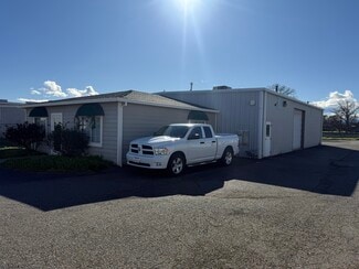 Plus de détails pour 20260 Skypark Dr, Redding, CA - Local d'activités à louer