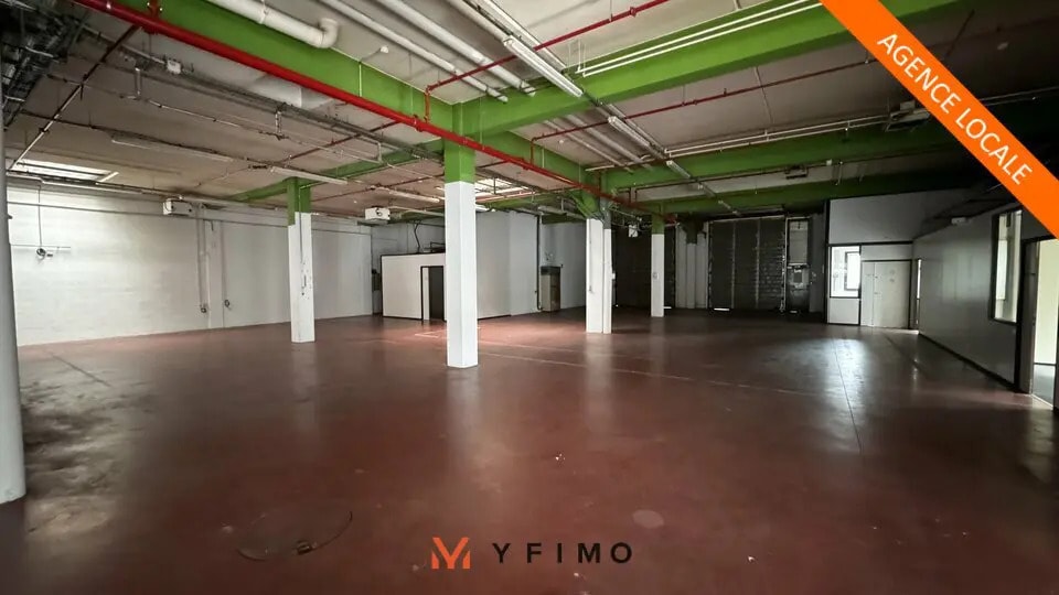 Flex in Cergy for lease - Interior Photo - Image 3 of 7