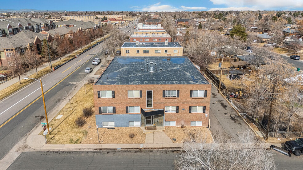 500 Dayton St, Aurora, CO à vendre - Photo du bâtiment - Image 2 de 3