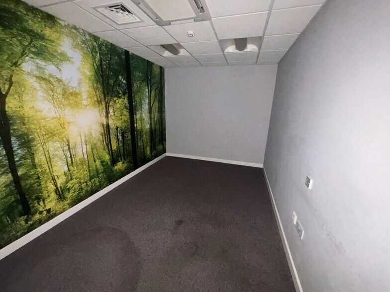 377-387 London Rd, Portsmouth à louer - Photo du bâtiment - Image 3 de 12